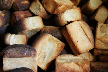 பாணுக்கான விலையை குறைக்காவிட்டால் : விடுக்கப்பட்ட கடும் எச்சரிக்கை