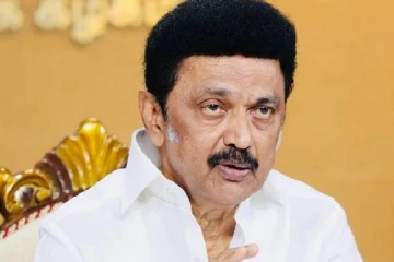 உடனடியாக குழந்தை பெற்றுக்கொள்ளுங்கள்: தமிழ்நாடு முதல்வர் வலியுறுத்தல்