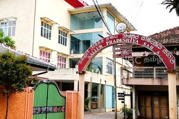 கழிவுகளை வீசுபவர்களை கண்டறிய சிசிடிவி கேமராக்களை பொருத்தியுள்ள நல்லூர் பிரதேச சபை | Cctv To Detect Litterers In Nallur கழிவுகளை வீசுபவர்களை கண்டறிய சிசிடிவி கேமராக்களை பொருத்தியுள்ள நல்லூர் பிரதேச சபை | Cctv To Detect Litterers In Nallur