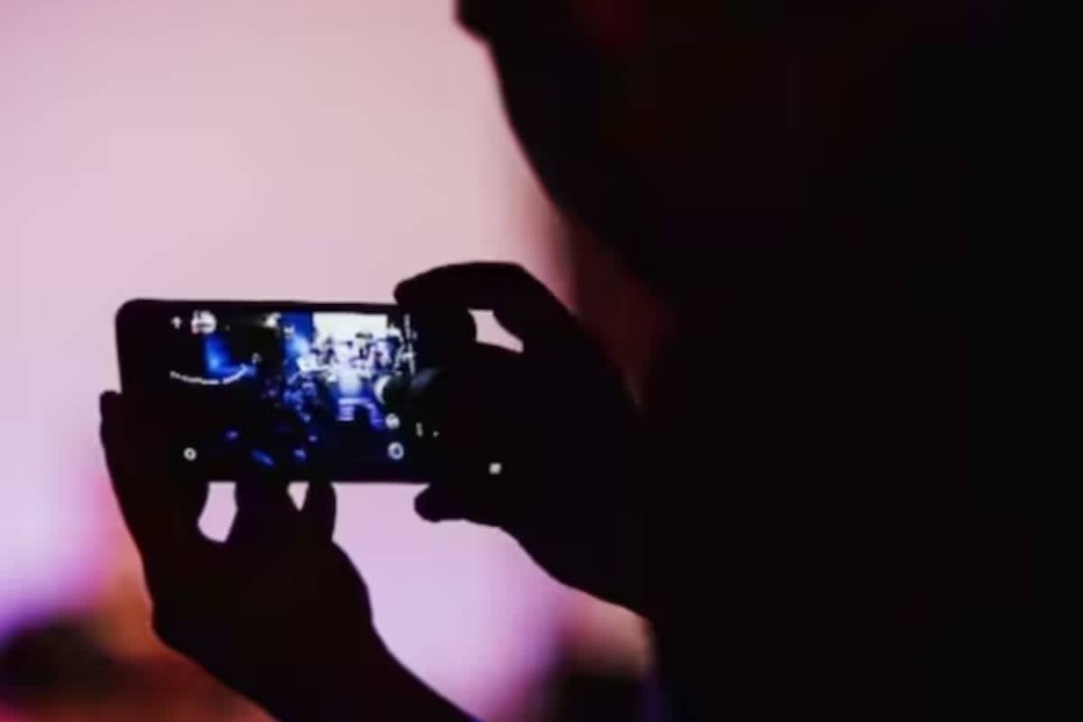 இளம் காதலிக்கு அதிர்ச்சி கொடுத்த பொலிஸ் கான்ஸ்டபிள் | Boy Friend Shocks Girl Friend இளம் காதலிக்கு அதிர்ச்சி கொடுத்த பொலிஸ் கான்ஸ்டபிள் | Boy Friend Shocks Girl Friend
