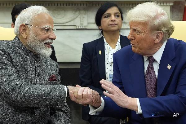 ட்ரம்பின் 15 சதவீத வரியால் நெருக்கடியில் பிரித்தானியா... ஒப்பந்தத்தைக் கைவிட இருக்கும் ஐரோப்பா | Trump Tariff Affects Trade Order