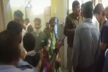 ராஜஸ்தானில் இடம்பெற்ற சிவராத்திரி ஊர்வலத்தின் போது மின்சாரம் தாக்கி 14 பேர் காயம்