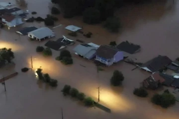 பிரேசிலில் கொட்டித்தீர்த்த மழையால் 1 லட்சம் வீடுகள் சேதம்