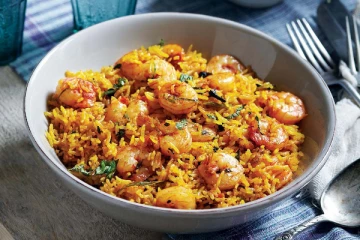 ஆளை தூக்கும் இறால் பிரியாணி வீட்டில் எளிமையாக செய்வது எப்படி?