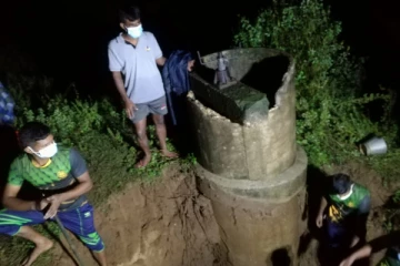 வவுனியாவில் கடும் மழை காரணமாக உடைபெடுக்கும் நிலையில் நொச்சிக்குளம்