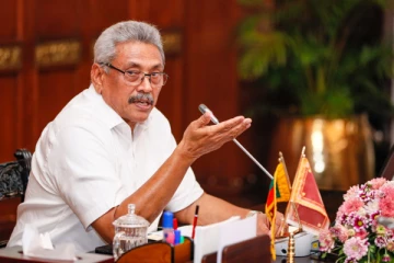 கோவிட் பற்றி ஊடகங்களிடம் கூறும் முன்னர் என்னிடம் கூறுங்கள்! ஜனாதிபதி