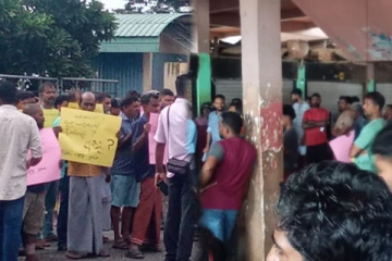 திருகோணமலையில் வியாபாரிகளால் போராட்டம் முன்னெடுப்பு