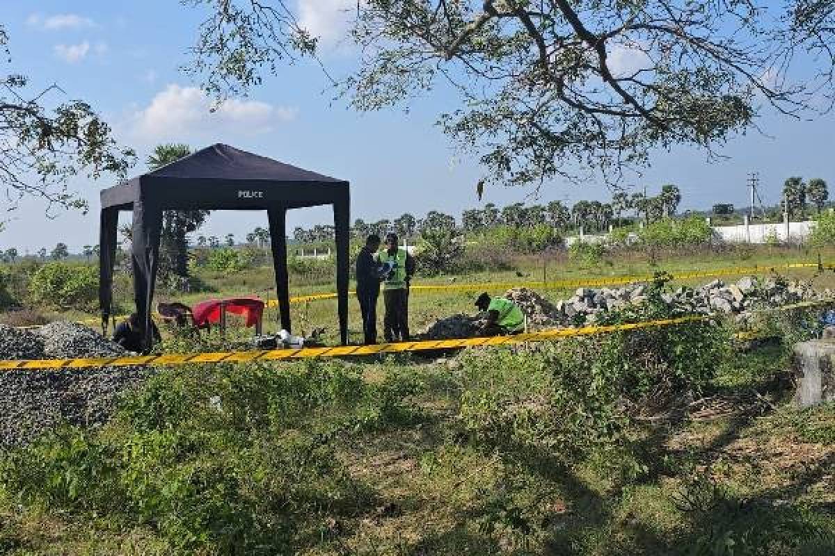 செம்மணி மனிதப் புதைகுழி விவகாரம்: சிறிதரன் எம்.பி வலியுறுத்திய விடயம் | Semmani Mass Grave Issue Excavations Carried செம்மணி மனிதப் புதைகுழி விவகாரம்: சிறிதரன் எம்.பி வலியுறுத்திய விடயம் | Semmani Mass Grave Issue Excavations Carried