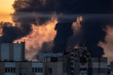 நள்ளிரவில் உக்ரைன் தலைநகரை சூழந்த ஏவுகணைகள்: அமெரிக்கர் உட்பட 14 பேர் பலி!