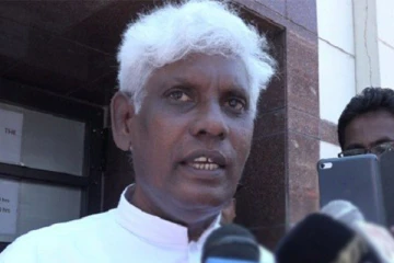 அரசியல் கைதிகளின் உறவுகளை அவமானப்படுத்தியமை தொடர்பில் அருட்தந்தை மா.சத்திவேல் கண்டனம்