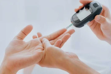 சர்க்கரை அளவு அதிகரிப்பதை உணர்த்தும் அறிகுறிகள்!