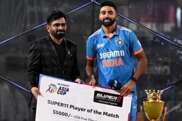 பரிசாக கிடைத்த 4 லட்சம் ரூபாயை அப்படியே இலங்கை ஊழியர்களுக்கு கொடுத்த சிராஜ்! குவியும் பாராட்டு