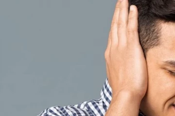 கணவரின் காதை கடித்து துப்பிய மனைவி.., டெல்லியில் நடந்த கொடூரம்