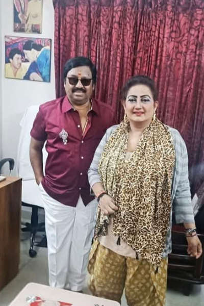 பல வருடங்களுக்கு பின்பு மீண்டும் சந்தித்துக்கொண்ட ராமராஜன் - கனகா.. கரகாட்டக்காரன் ஜோடியின் வைரல் புகைப்படம் | Karakattakkaran Jodi Ramarajan Kanaka Met Again பல வருடங்களுக்கு பின்பு மீண்டும் சந்தித்துக்கொண்ட ராமராஜன் - கனகா.. கரகாட்டக்காரன் ஜோடியின் வைரல் புகைப்படம் | Karakattakkaran Jodi Ramarajan Kanaka Met Again