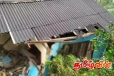 மழையால் பாதுகாப்பு சுவர் இடிந்து விழுந்து சேதம்