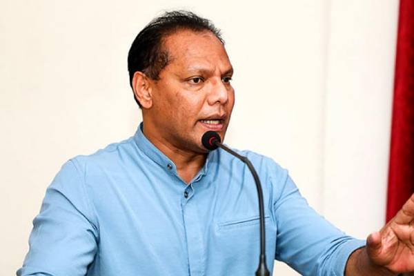 ஐயோ தயாசிறி அமருங்கள்...! நகைச்சுவை கருத்துக்களால் எதிர்க்கட்சி மீது பிமல் விமர்சனம் | Parliament Clash Bimal And Dayasiri Jayasekara