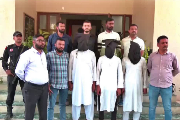 இந்தியாவில் ரசாயன தாக்குதல் நடத்த பாகிஸ்தான் திட்டம்? - ஆபத்தான ரிஸின், 350 கிலோ வெடிமருந்து பறிமுதல் | Pakistan Support Org Plan Chemical Attack In India இந்தியாவில் ரசாயன தாக்குதல் நடத்த பாகிஸ்தான் திட்டம்? - ஆபத்தான ரிஸின், 350 கிலோ வெடிமருந்து பறிமுதல் | Pakistan Support Org Plan Chemical Attack In India