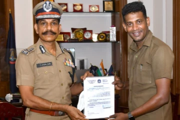 ஆட்டோ டிரைவரை நேரில் அழைத்து பாராட்டிய டிஜிபி சைலேந்திர பாபு