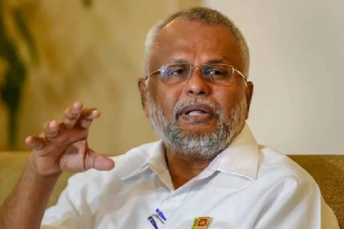 தமிழ் மக்களின் எதிர்பார்ப்புகளுக்கு நாடாளுமன்ற உறுப்பினர்களே பொறுப்புக்கூற வேண்டும்! டக்ளஸ் | Tamil Members Of Parliament Peoples Douglas