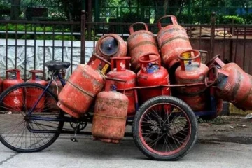 இன்னும் 2 நாட்களில் அமுலுக்கு யாரும் GST மாற்றத்தால் சிலிண்டர் விலை குறைகிறதா?