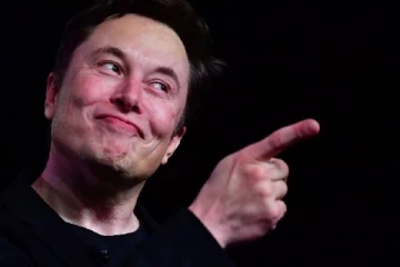 திடீரென தனது பங்குகளை விற்ற எலான் மஸ்க்...காரணம் என்ன?