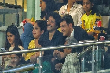 IPL போட்டியைக் காண வந்த AK மற்றும் SK