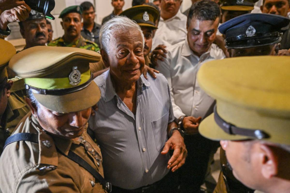 சிறைச்சாலைக்குள் பூஜித் - ஹேமசிறியின் பரிதாப நிலை! சிறப்பு சலுகைகள் மறுப்பு.. | The Job Given To Pujitha In Prison சிறைச்சாலைக்குள் பூஜித் - ஹேமசிறியின் பரிதாப நிலை! சிறப்பு சலுகைகள் மறுப்பு.. | The Job Given To Pujitha In Prison