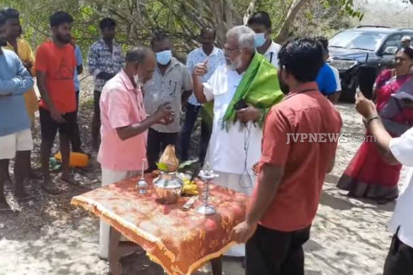பாரம்பரிய மீன்பிடி இறங்கு துறைக்கு விஜயம் செய்த கடற்றொழில் அமைச்சர்! | Douglas Visit Traditional Fisheries Landing Sector