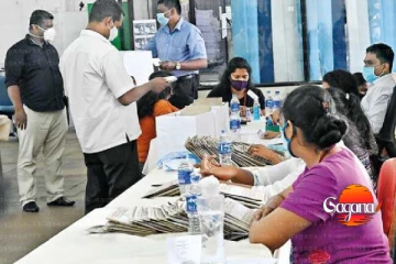 ආයේ රජයේ සේවකයන්ට කන්න වෙන්නෙ දුඹුරු සීනි පමණයි - මෙන්න හේතුව