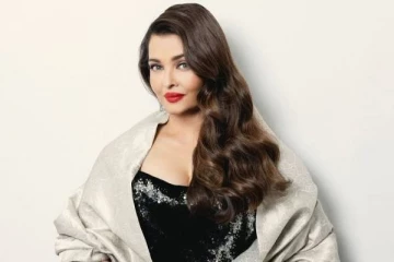 தாயாக சொல்கிறேன், அது பயனுள்ளது இல்லை.. ஐஸ்வர்யா ராய் பரபரப்பு