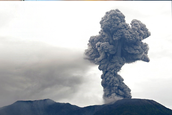 இந்தோனேசியாவில் மீண்டும் வெடித்த எரிமலை | A Volcano Erupted Again In Indonesia
