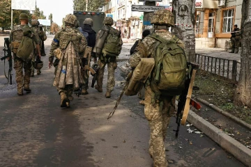 லைமன் நகருக்குள் புகுந்த உக்ரைன் துருப்புகள் - பின்வாங்கியது ரஷ்ய படைகள்