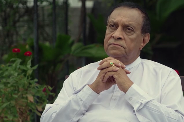 புத்தாண்டில் புத்திசாதூரியத்துடன் செயற்பட வேண்டும்: கரு ஜயசூரிய | Happy New Year Message From Karu Jayasuriya