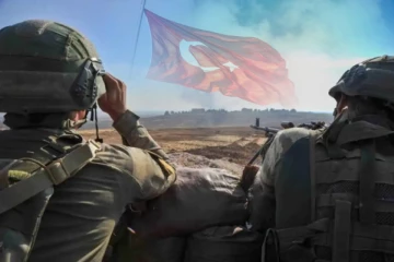 துருக்கி படையினர் நடத்திய அதிரடி தாக்குதல்: 16 பயங்கரவாதிகள் பலி