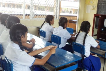 පාසල් සිසුන් අතර නරක ලෙඩක් පැතිරෙයි - අවුරුදු 13 ත් 17 ත් අතර ළමුන්ට අවදානම වැඩියි