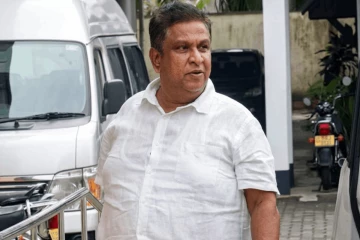 சிறைச்சாலைக்குள் விசேட பாதுகாப்பின் கீழ் சாமர சம்பத் எம்பி