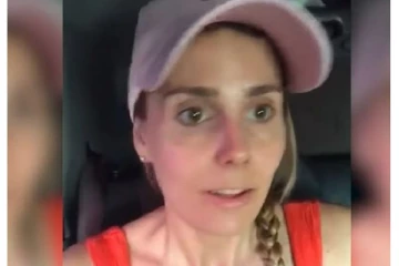 சுற்றிவளைத்த சாரதிகள்! இலங்கையில் ஜேர்மன் பெண்ணுக்கு ஏற்பட்ட விரும்பத்தகாத அனுபவம் (Video)