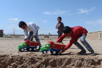 ஆப்கானிஸ்தானில் விளையாடிக் கொண்டிருந்த குழந்தைகளுக்கு நேர்ந்த கதி!