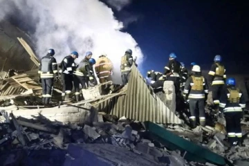 உக்ரைன் மகப்பேற்று வைத்தியசாலை மீது ரஷ்யா தாக்குதல்