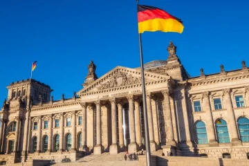 சீனாவுக்காக உளவு பார்த்த அமெரிக்கரை கைது செய்த ஜேர்மனி