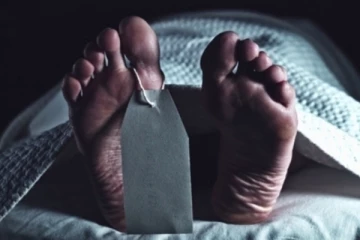 පාසල් සිසුවෙකු සතුන්ට ඇට වූ අනවසර විදුලි රැහැනක ගැටී ජිවිතක්ෂයට පත් වූ සංවේදී සිදුවීමක්..