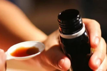 300 சிறார்களின் உயிரைப் பறித்த இருமல் மருந்து: வெளிவரும் அதிர்ச்சி பின்னணி