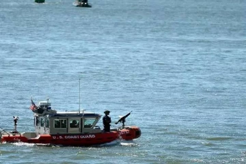 மூழ்கும் படகில்... அமெரிக்க எல்லையில் குற்றுயிராக சிக்கிய இந்தியர்கள்