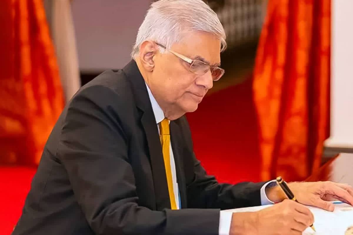 மீண்டும் களமிறங்கும் ரணில் - சூடு பிடிக்கும் தென்னிலங்கை அரசியல் | Ranil Started His Political Activities மீண்டும் களமிறங்கும் ரணில் - சூடு பிடிக்கும் தென்னிலங்கை அரசியல் | Ranil Started His Political Activities