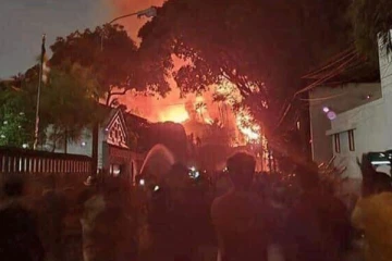 ரணிலின் வீடு தீக்கிரை - பிரதமரின் ஊடகப்பிரிவு வெளியிட்ட தகவல்(படங்கள்)
