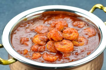 சூடான சாதத்திற்கு அருமையான இறால் புளிக்குழம்பு...30 நிமிடத்தில் தயார்!