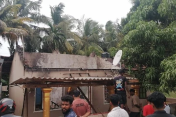 கணவரை வரவேற்க விமான நிலையம் சென்ற பெண்; தீப்பிடித்து எரிந்த வீடு; தமிழர் பகுதியில் சம்பவம்