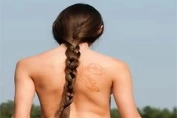 5 நாட்கள் நிர்வாண நிலையில் பெண்கள்; விநோத பழக்கத்தில் கிராமம் - அதுவும் இந்தியாவில்..