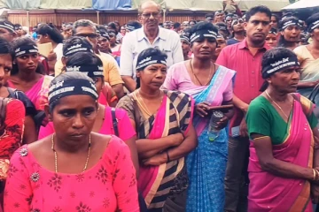 வடக்கு - கிழக்கு மக்களுக்கு சமஷ்டி தீர்வே வேண்டும்: நல்லூர் கிட்டு பூங்காவில் திரண்ட மக்கள் (Photos)