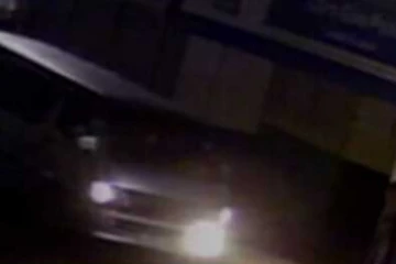 ලක්ෂ 10කට අධික ගෑස් සිලින්ඩර හොරකමේ සිසිටිවී දර්ශන මෙන්න..(CCTV VIDEO)